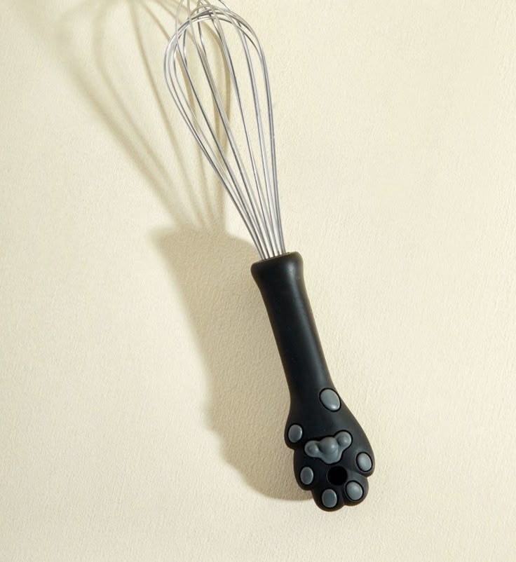 Cute Cat Paw Handle Stainless Steel Whisk – Non-Slip Grip for Baking & Cooking